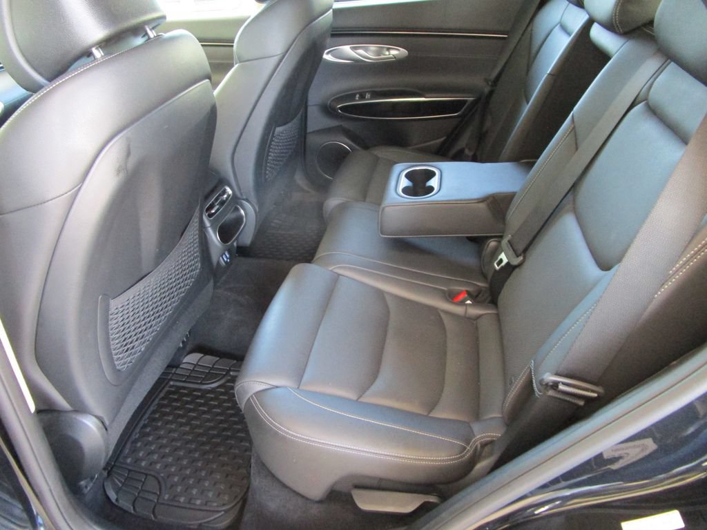 Used 2025 Genesis GV70 2.5T AWD/4WD image 19
