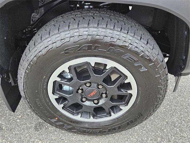 New 2025 Toyota 4Runner TRD Off-Road Premium image 17