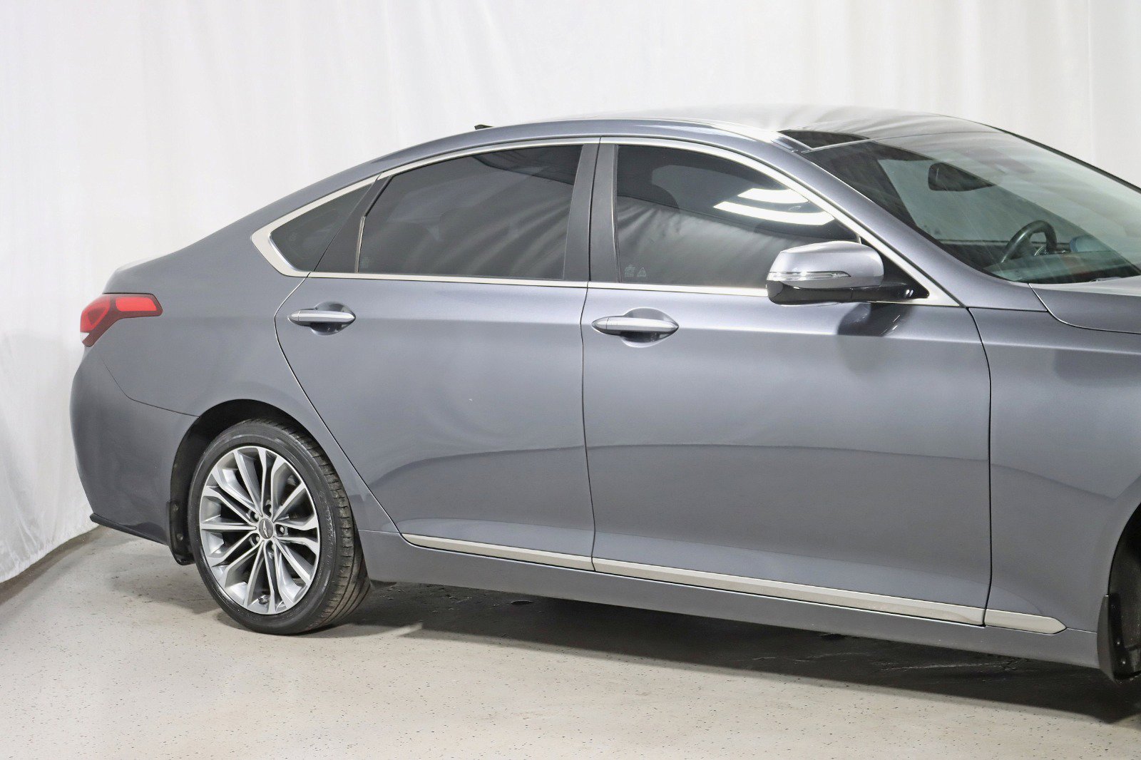 Used 2015 Hyundai Genesis 3.8 w/ Option Group 03 image 4