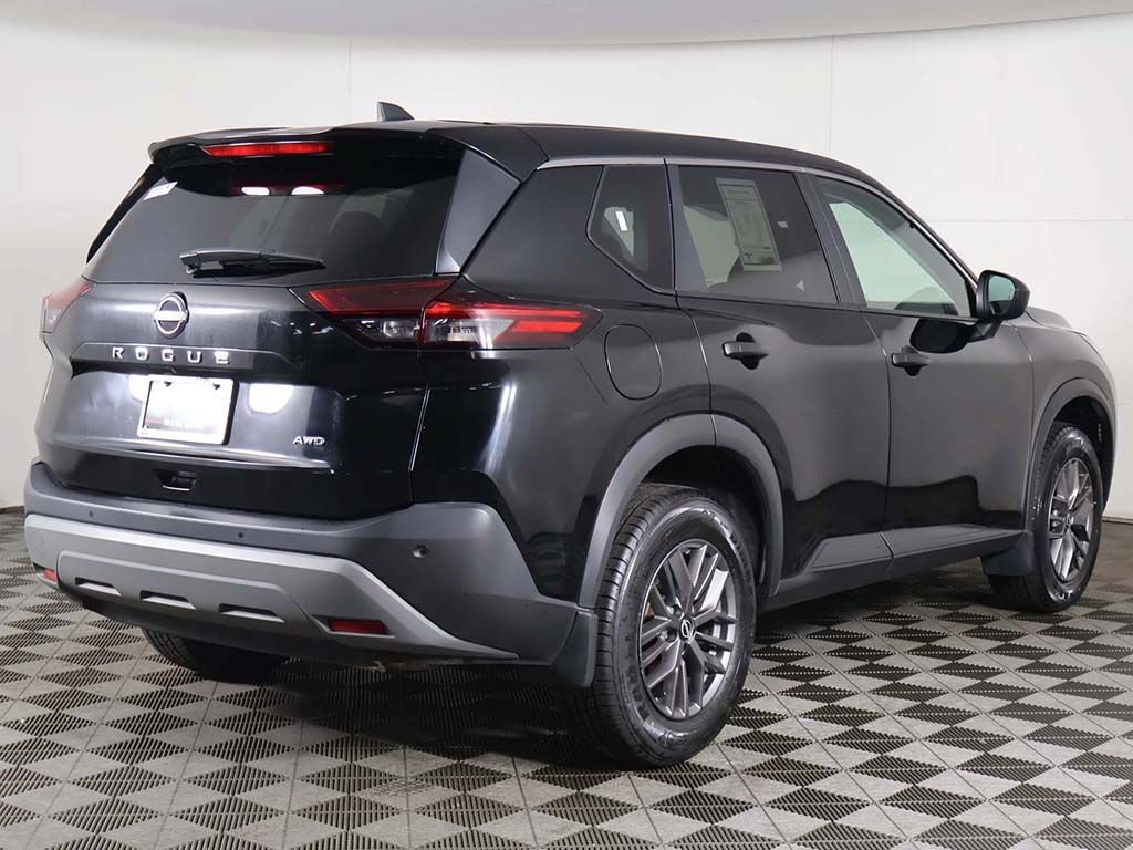 Used 2023 Nissan Rogue S AWD/4WD image 7
