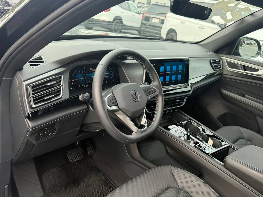 Used 2024 Volkswagen Atlas Cross Sport SE AWD/4WD image 24