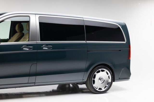 Used 2022 Mercedes-Benz Metris Passenger image 35
