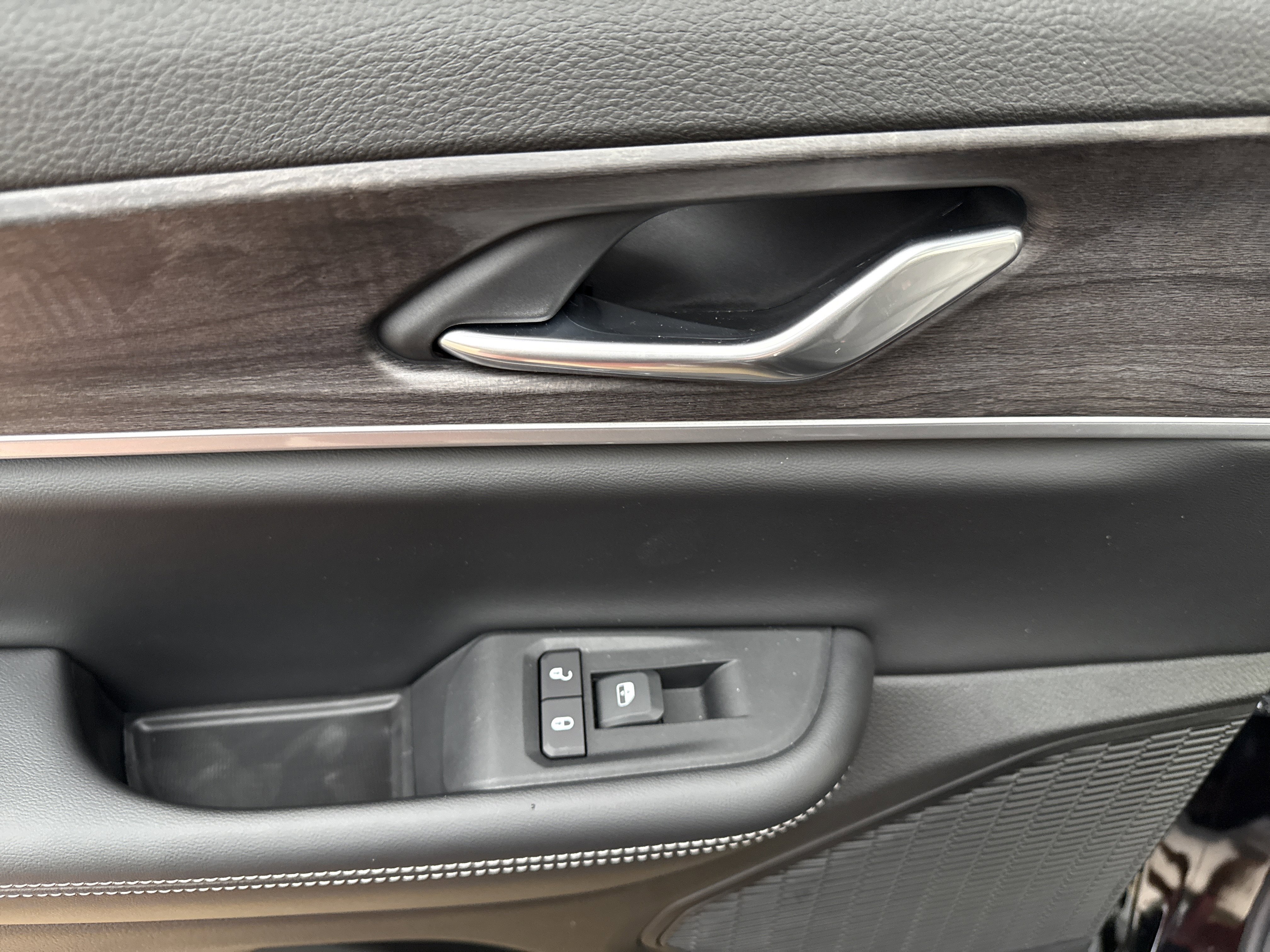 New 2025 Jeep Grand Cherokee Limited w/ Luxury Tech Group II image 34