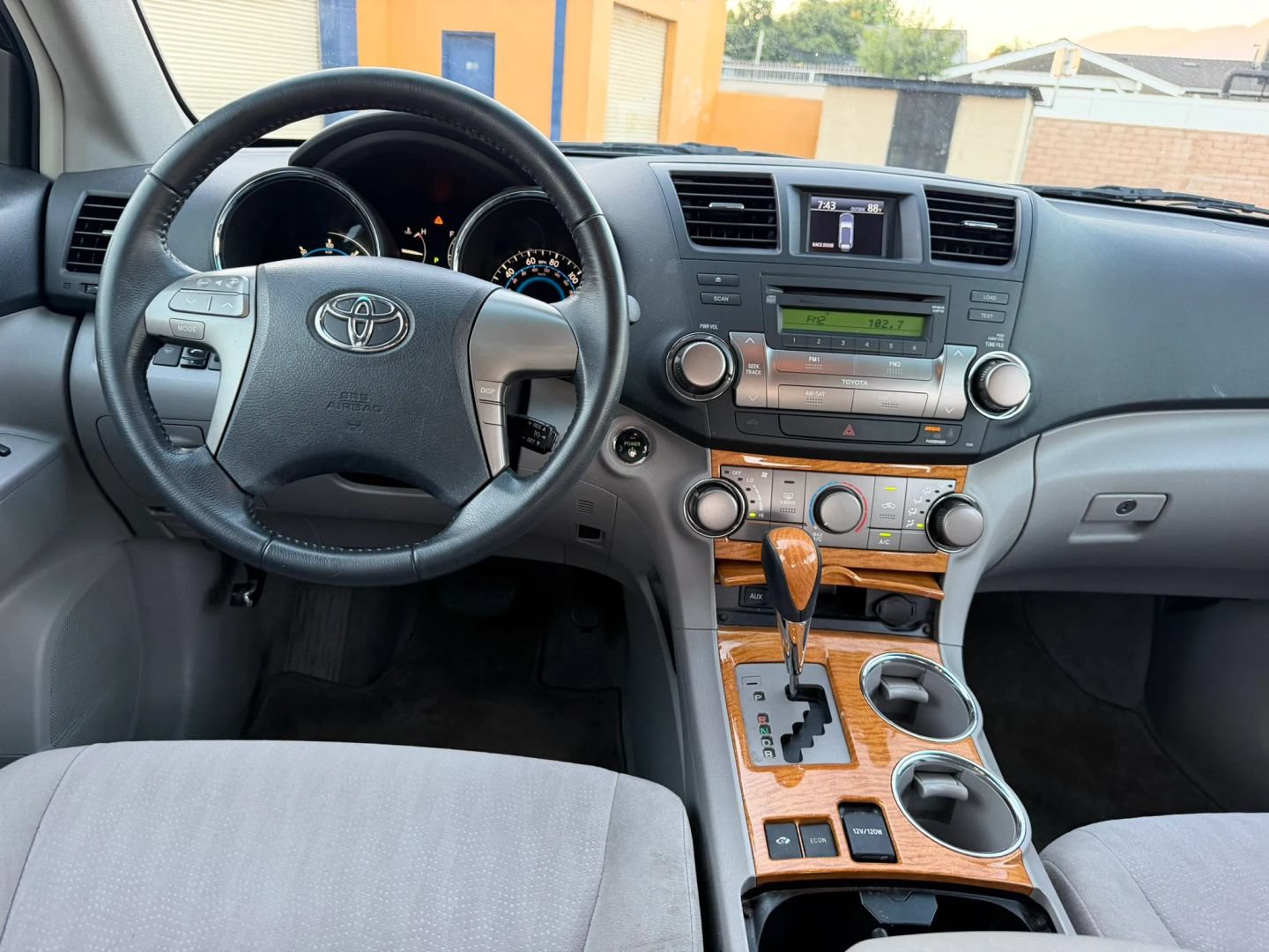 Used 2010 Toyota Highlander 4WD Hybrid image 18