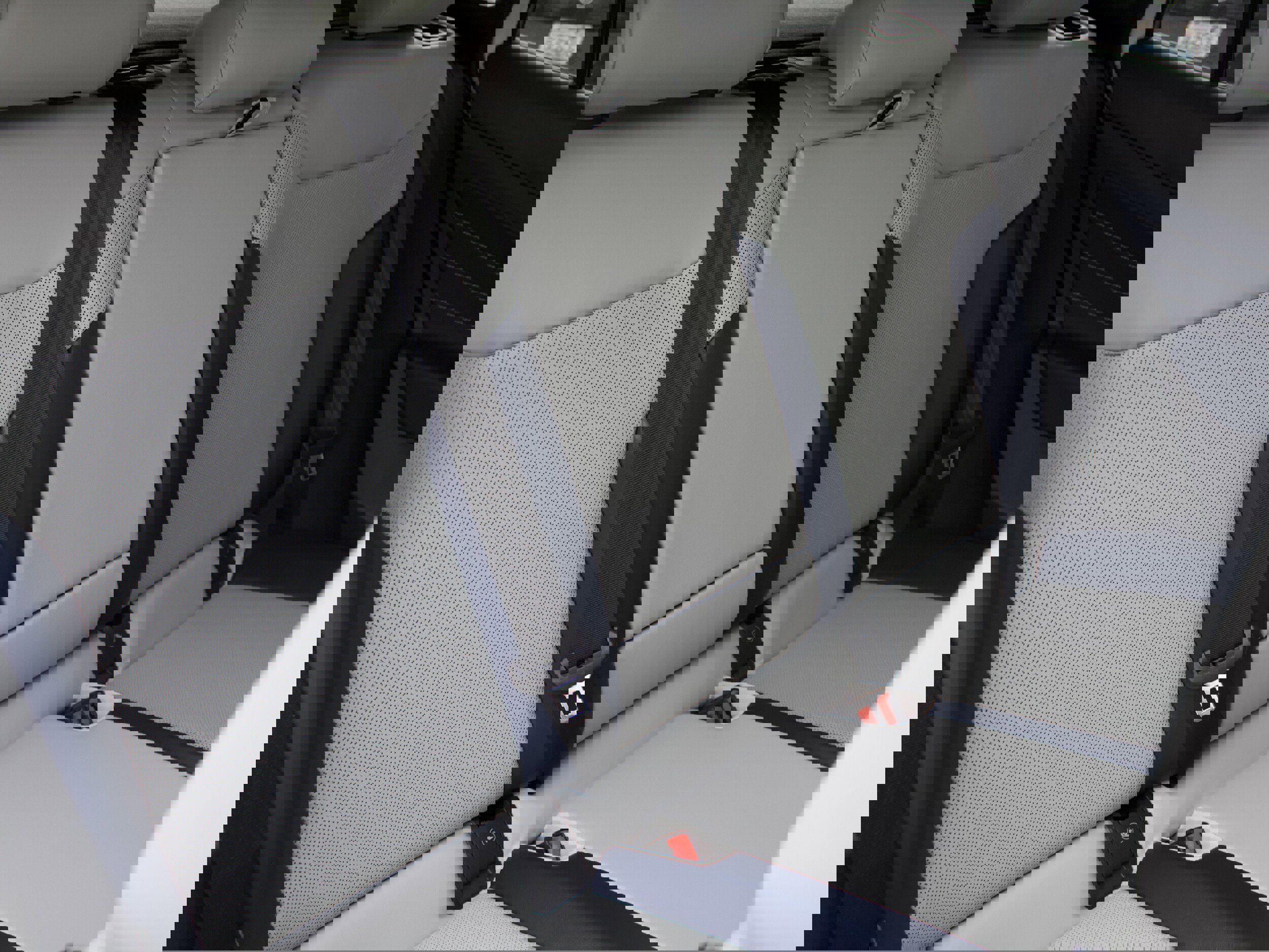 New 2026 Volkswagen ID.4 Pro S image 32