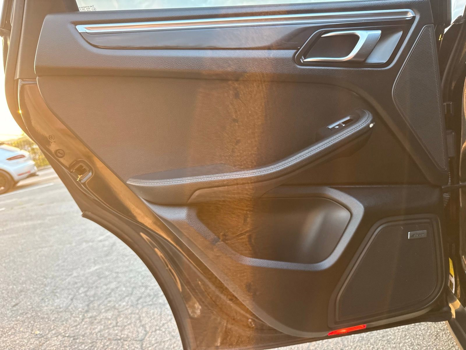 Used 2017 Porsche Macan S image 23