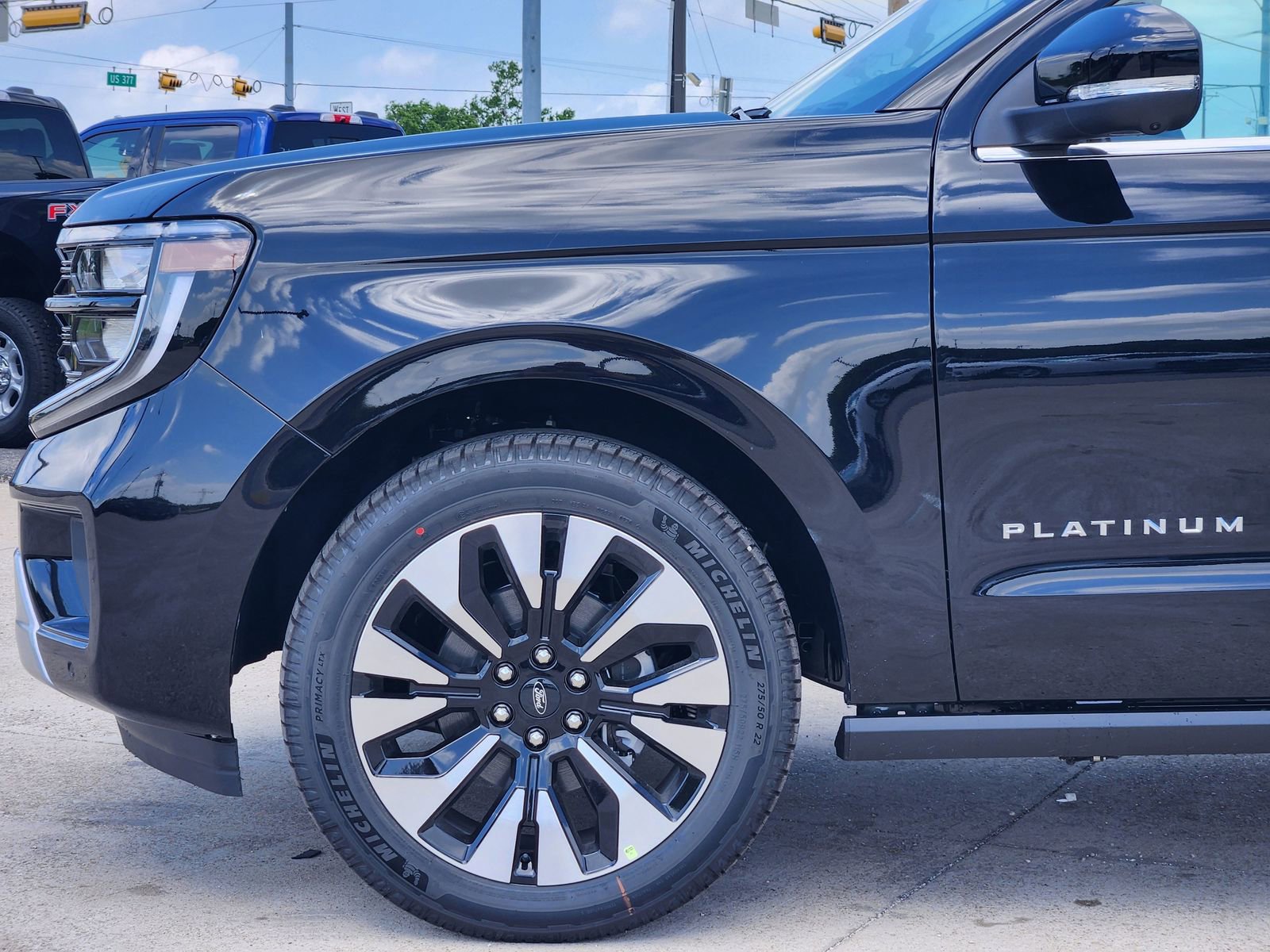 New 2026 Ford Expedition Max Platinum image 9