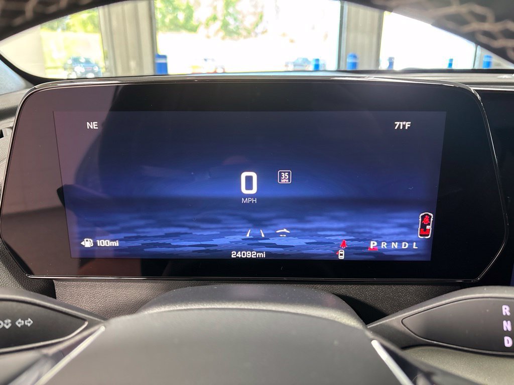 Used 2026 Chevrolet Traverse LT FWD image 18