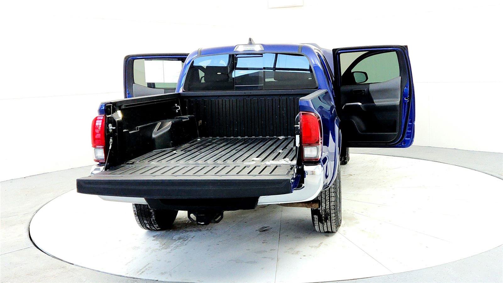 Certified 2023 Toyota Tacoma SR5 image 11