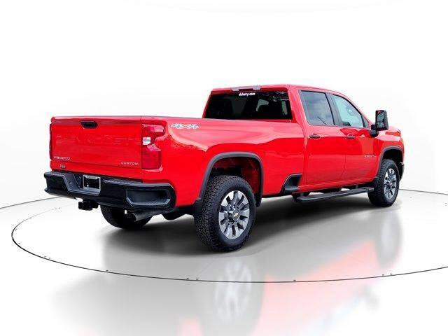 Used 2025 Chevrolet Silverado 2500 Custom image 4