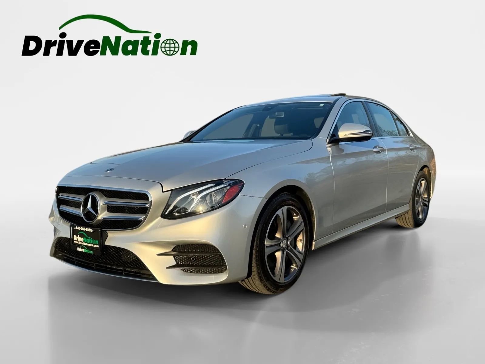 Used 2017 Mercedes-Benz E 300 4MATIC image 1
