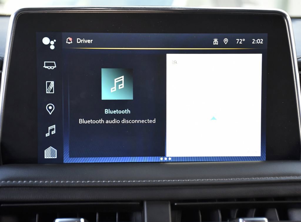 Used 2024 Chevrolet Suburban Z71 w/ Luxury Package image 16