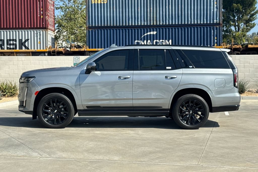 Used 2023 Cadillac Escalade Sport Platinum w/ LPO, ONYX Package AWD/4WD image 9