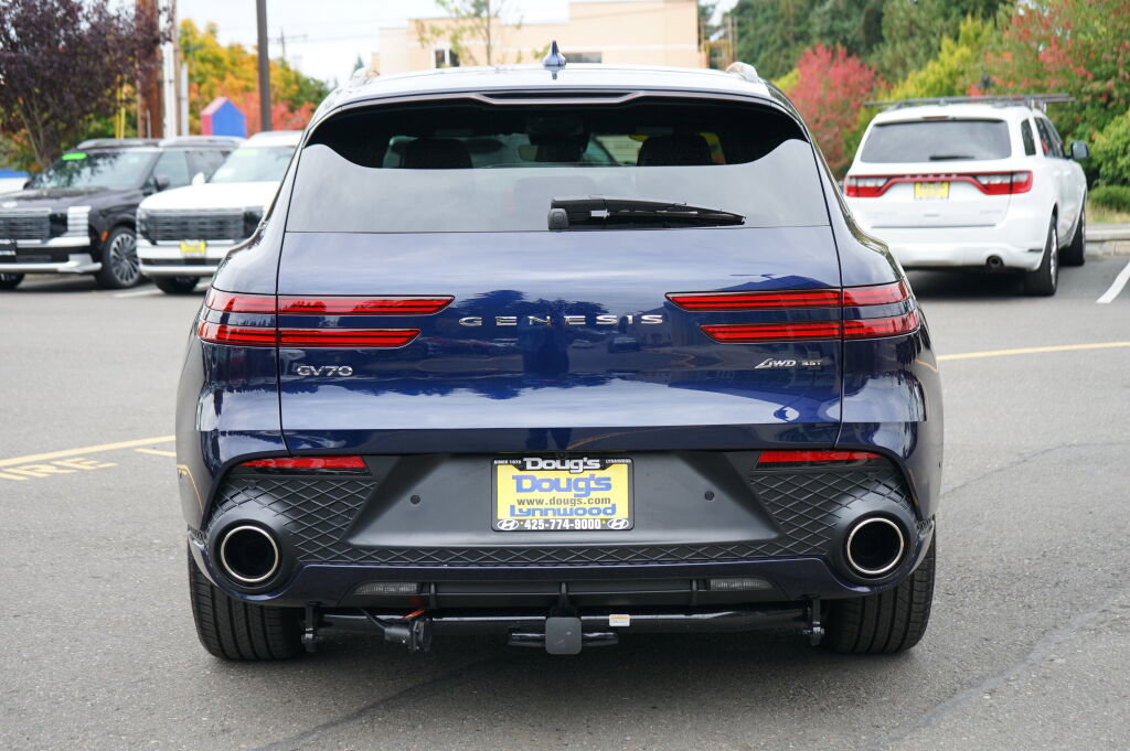 Used 2025 Genesis GV70 3.5T Sport w/ Sport Prestige Package image 6