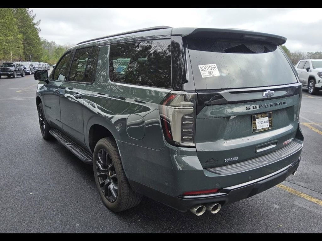 Used 2025 Chevrolet Suburban RST w/ Comfort Package image 4