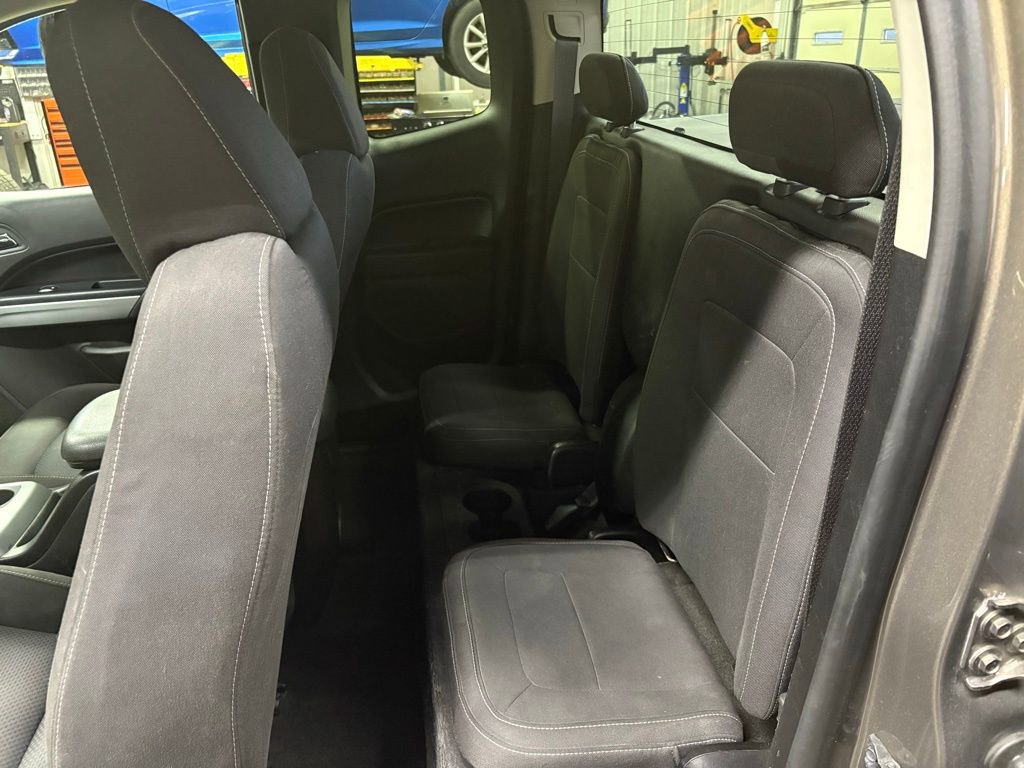 Used 2015 Chevrolet Colorado LT w/ LT Convenience Package AWD/4WD image 11