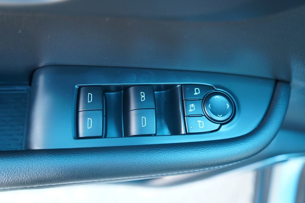 Used 2025 Buick Enclave Preferred AWD/4WD image 29