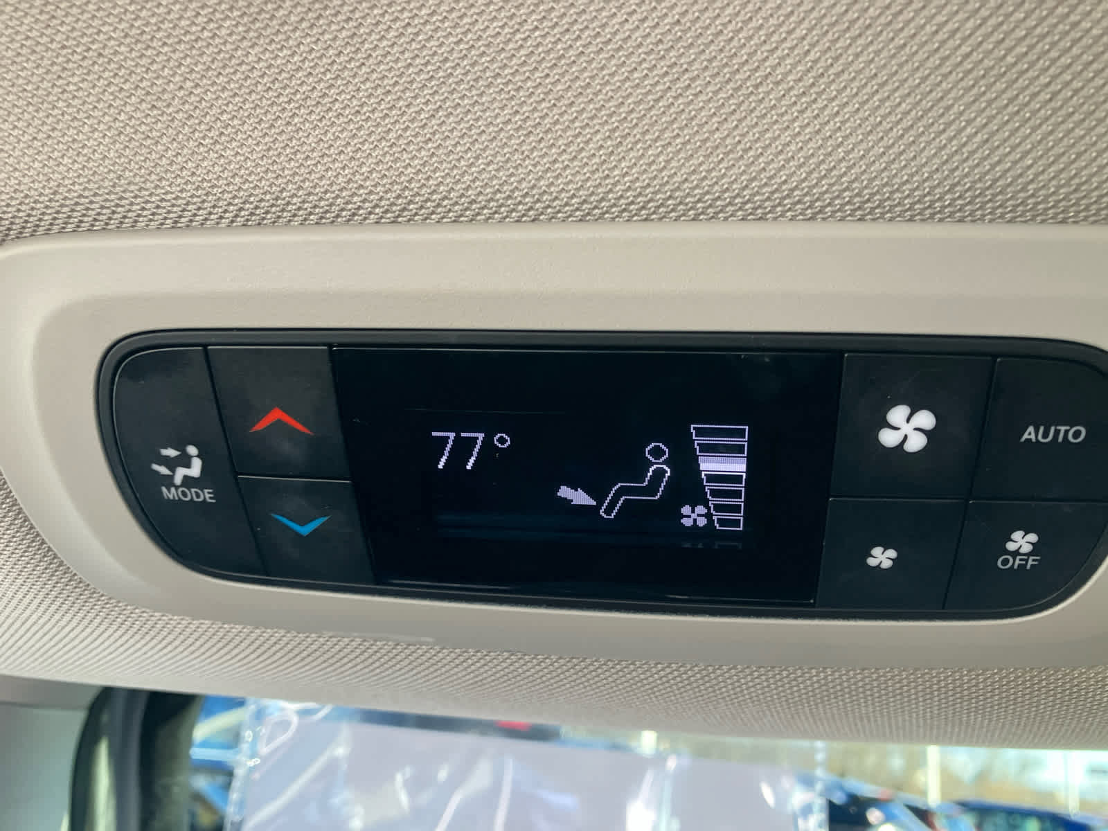 Used 2024 Chrysler Pacifica Touring-L image 35