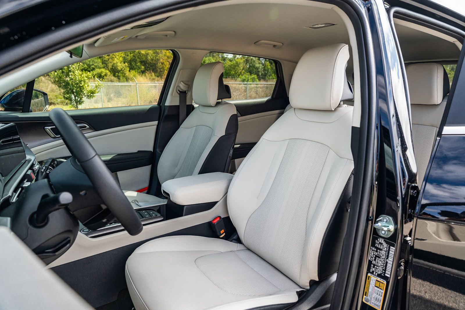 New 2026 Kia Sportage EX image 17