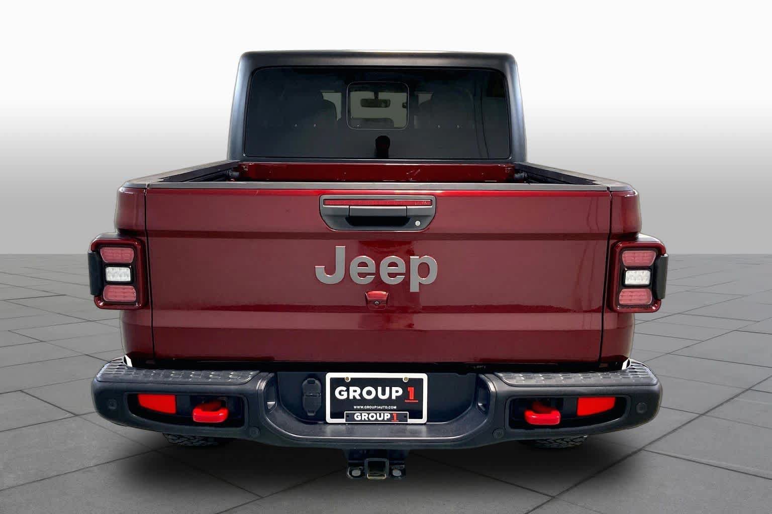 Used 2021 Jeep Gladiator Rubicon AWD/4WD image 4