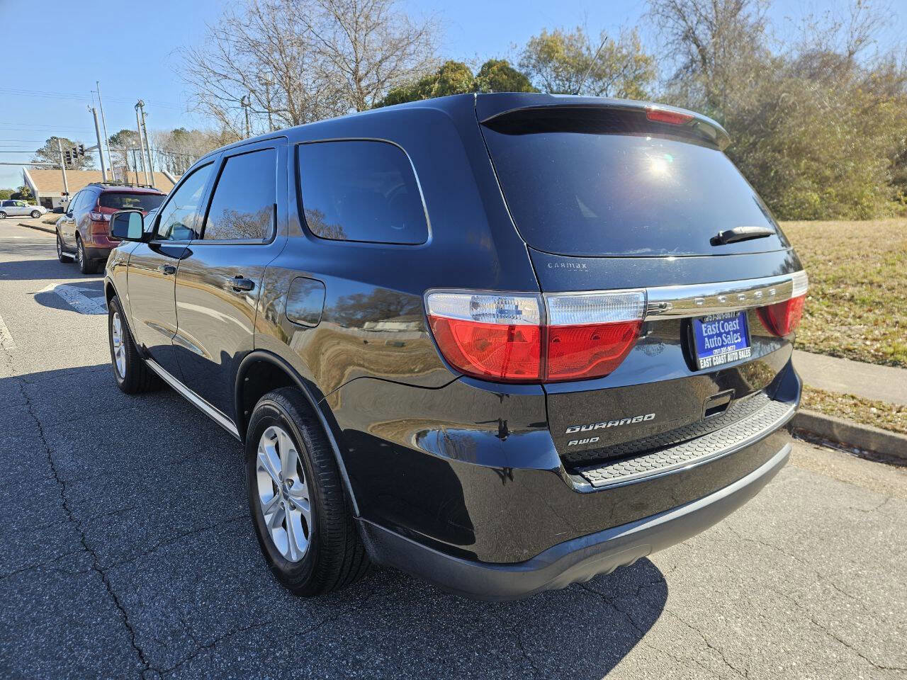 Used 2013 Dodge Durango SXT image 3
