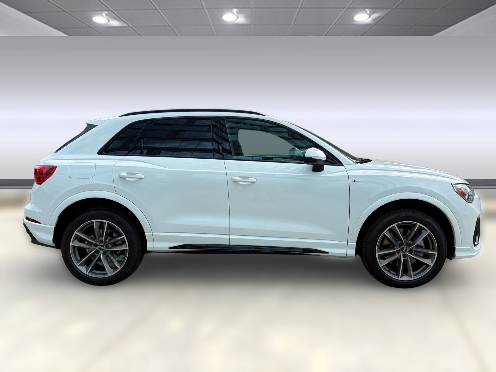 New 2025 Audi Q3 2.0T Premium image 8