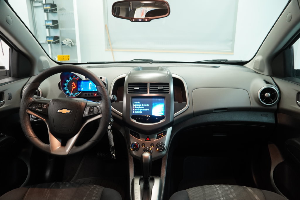 Used 2016 Chevrolet Sonic LT FWD image 19