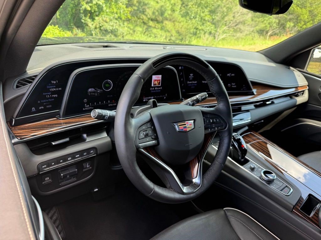 Certified 2024 Cadillac Escalade Premium Luxury w/ Performance Package AWD/4WD image 4