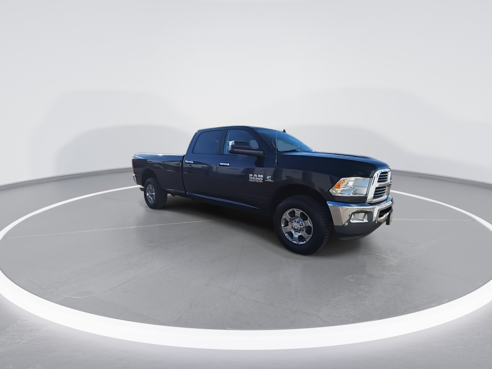 Used 2018 RAM 3500 Big Horn RWD image 2