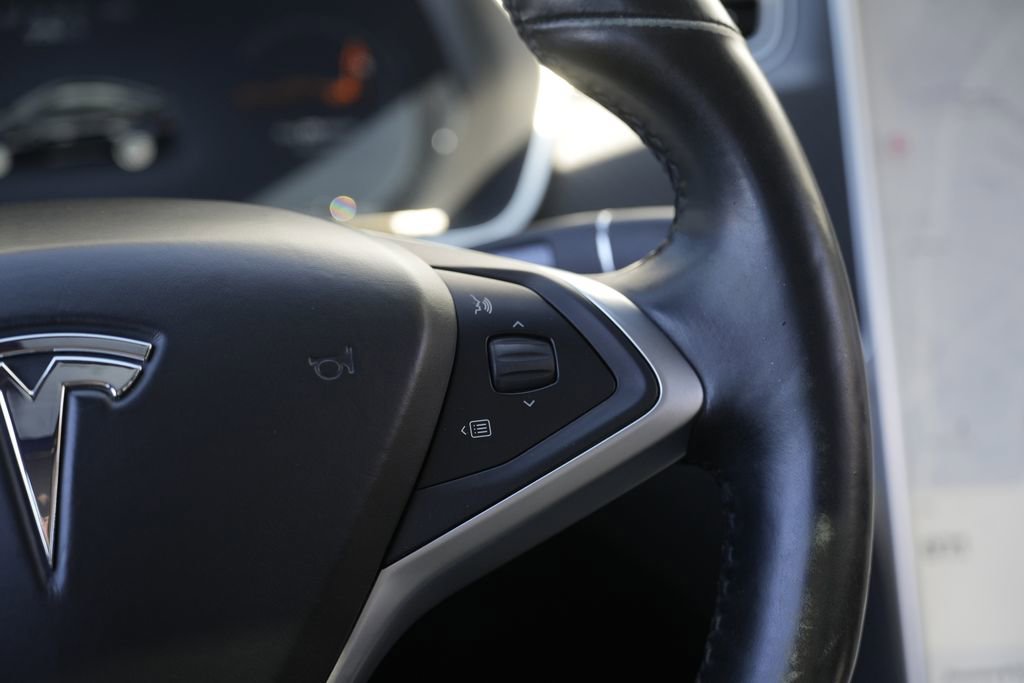 Used 2016 Tesla Model S 75D image 40