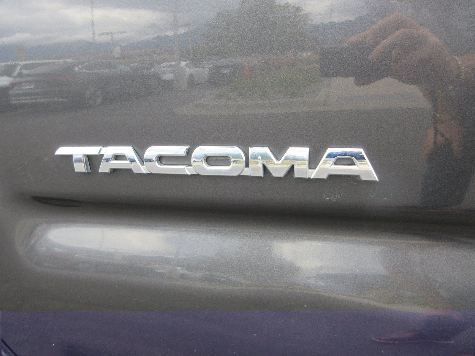 Used 2012 Toyota Tacoma 4x4 Double Cab w/ TRD Off-Road Pkg image 3