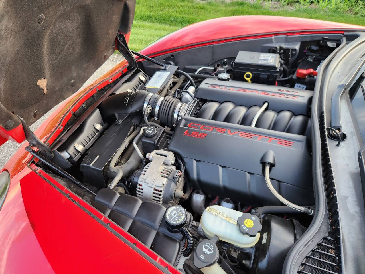 Used 2006 Chevrolet Corvette Coupe w/ Preferred Equipment Group RWD image 17