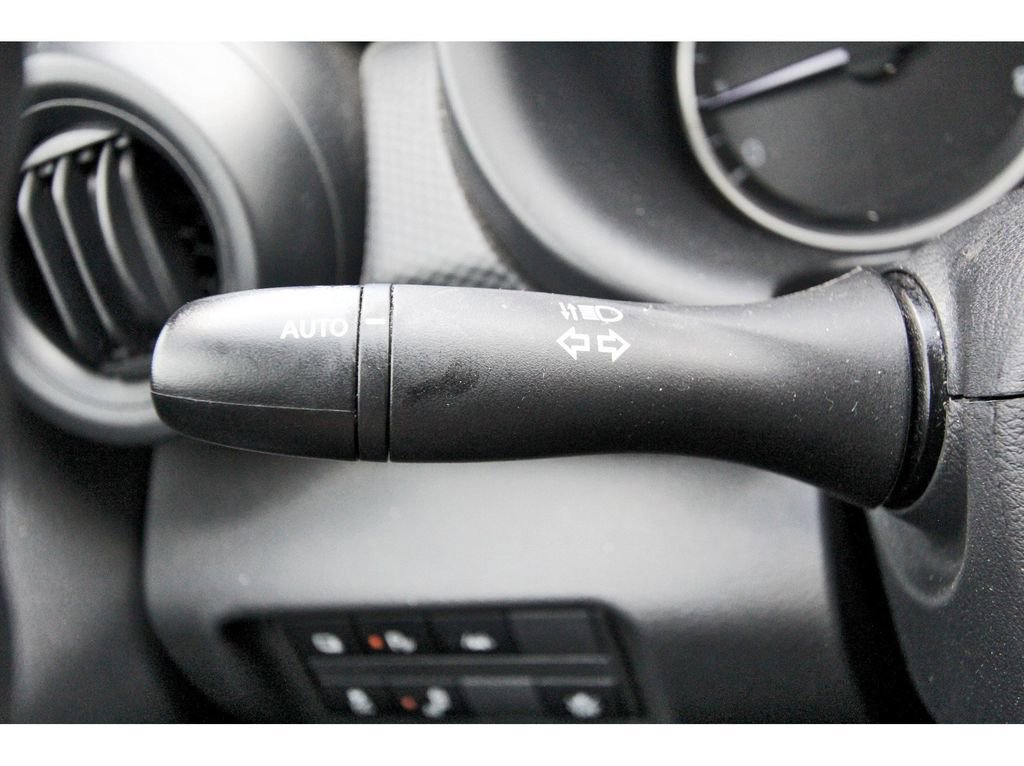 Used 2024 Nissan Kicks S image 11