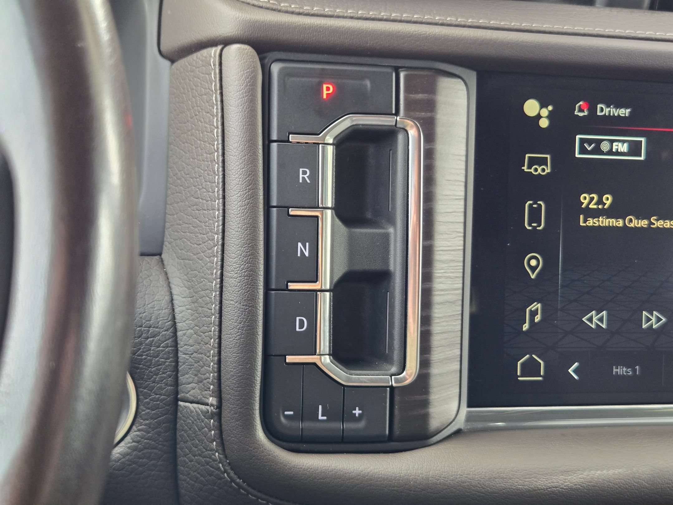 Used 2022 GMC Yukon XL Denali AWD/4WD image 18
