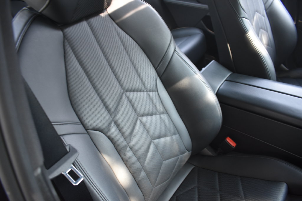 Used 2025 BMW 530i RWD image 21