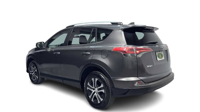 Used 2016 Toyota RAV4 LE image 4