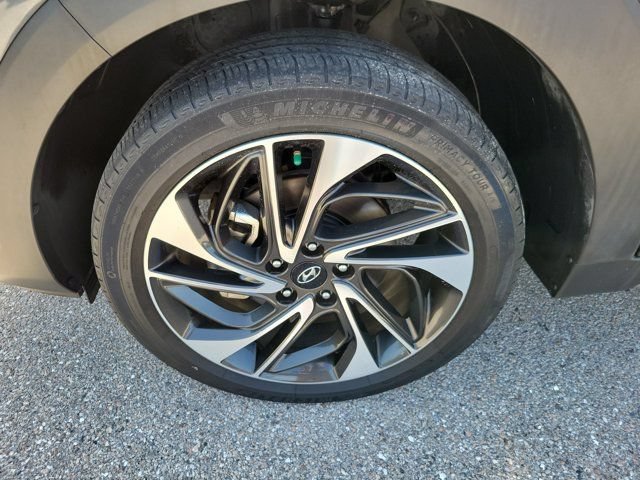 Used 2019 Hyundai Tucson Sport w/ Cargo Package FWD image 6