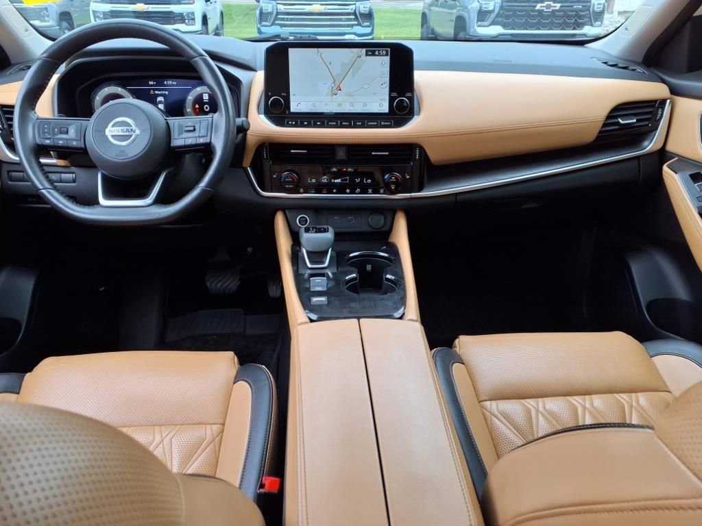 Used 2021 Nissan Rogue Platinum image 7