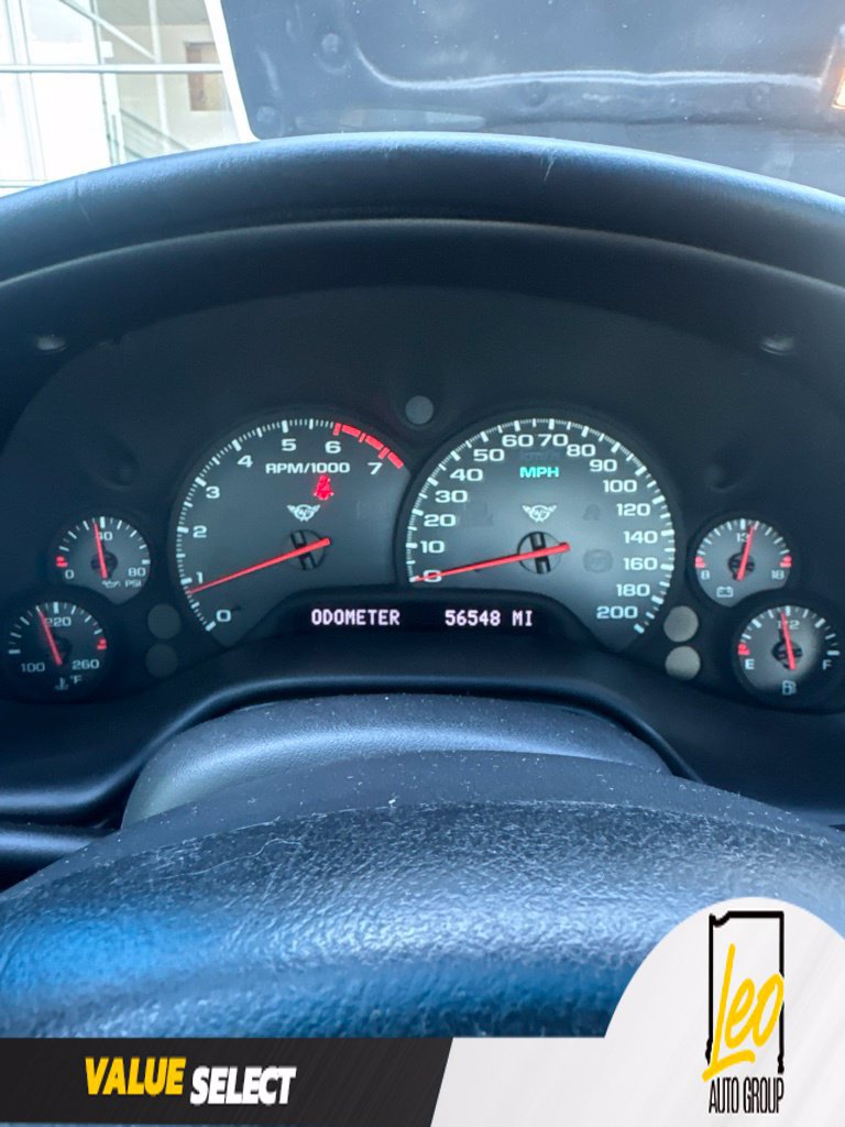 Used 2004 Chevrolet Corvette Coupe w/ Preferred Equipment Group RWD image 2