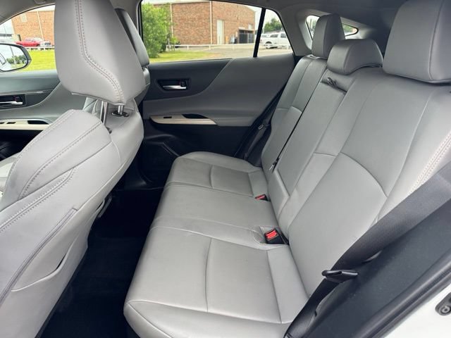 Used 2023 Toyota Venza XLE AWD/4WD image 12