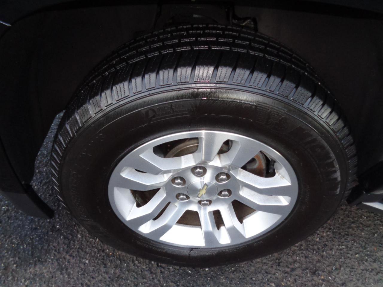 Used 2019 Chevrolet Tahoe LT image 32