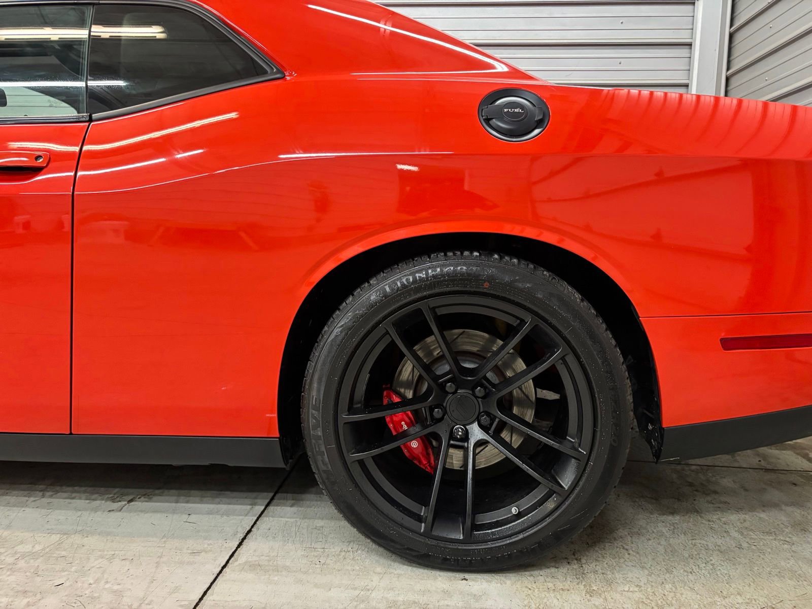 Used 2016 Dodge Challenger SRT Hellcat image 6