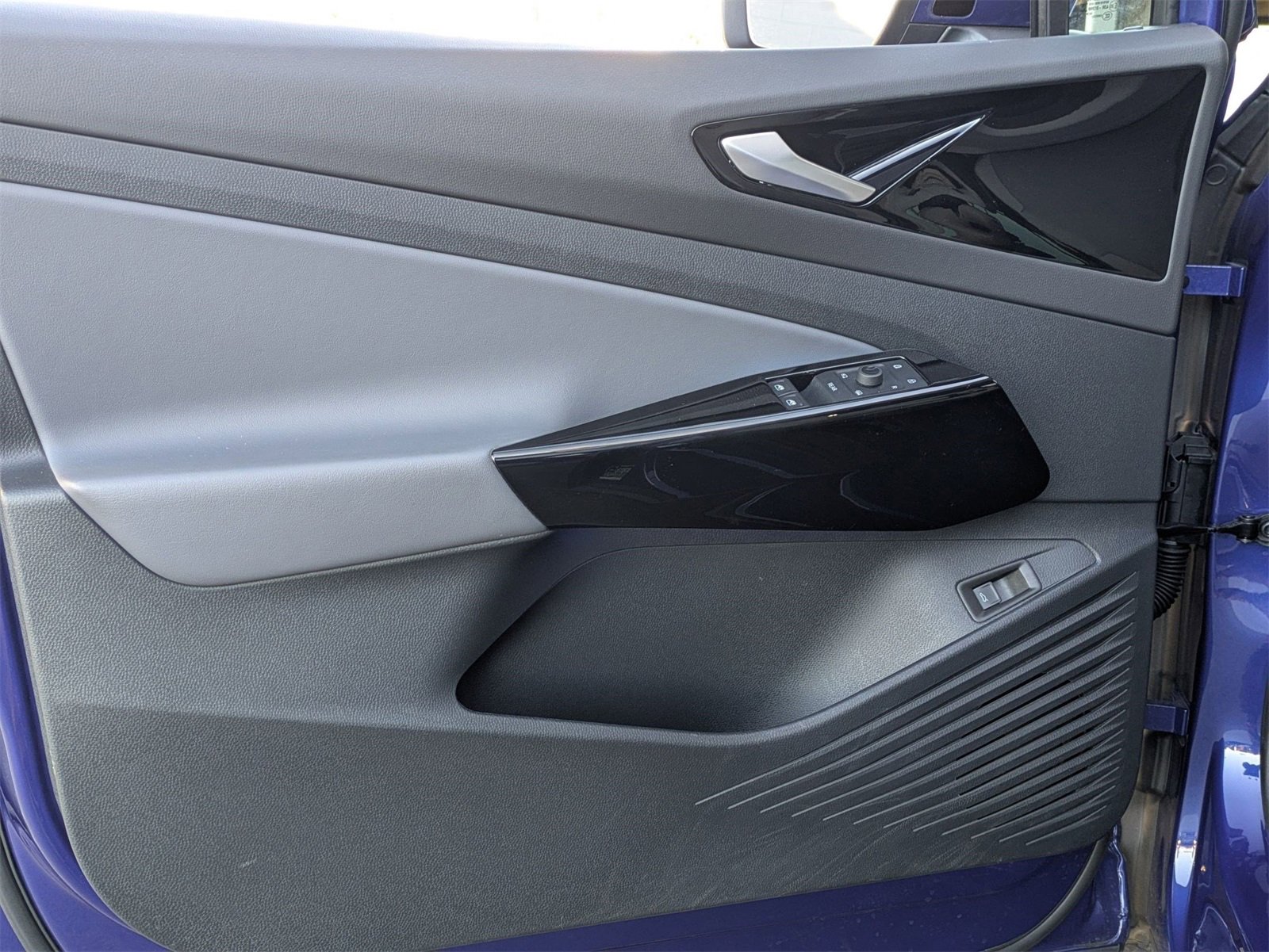 Used 2022 Volkswagen ID.4 Pro S image 16