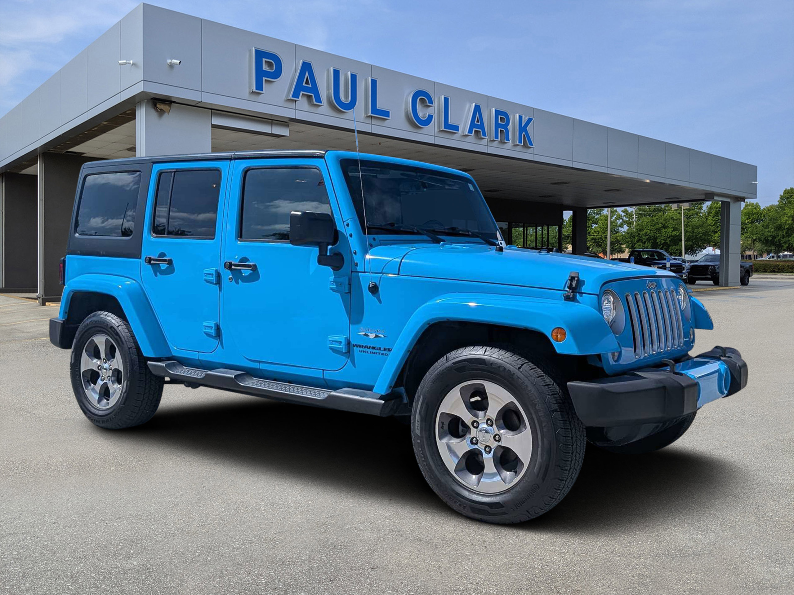 Used 2017 Jeep Wrangler Unlimited Sahara w/ Connectivity Group