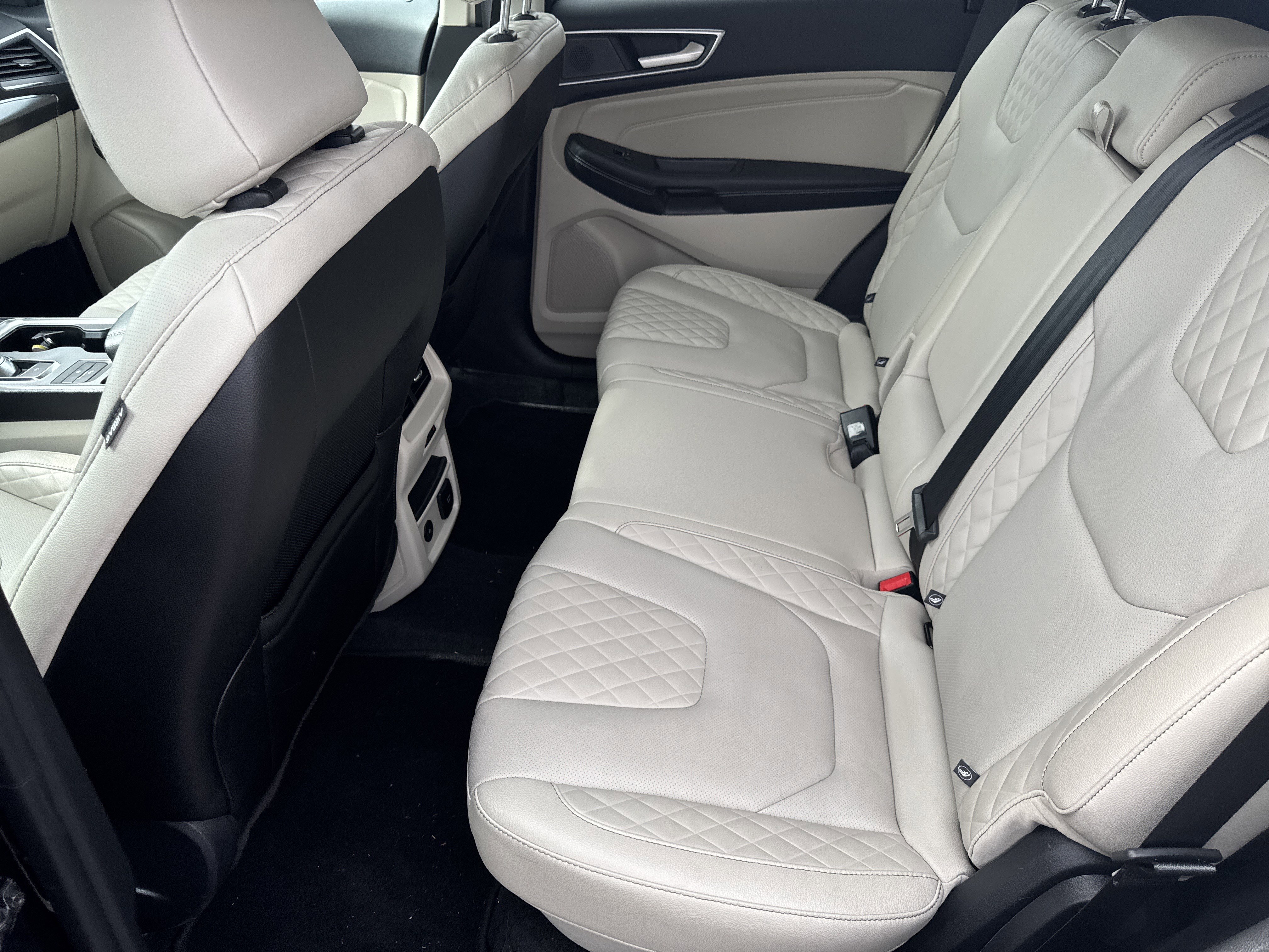 Certified 2024 Ford Edge Titanium w/ Equipment Group 301A image 20