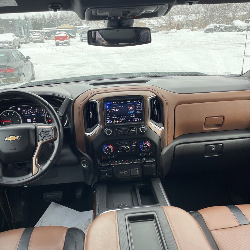 Used 2021 Chevrolet Silverado 1500 High Country w/ Safety Package II image 12