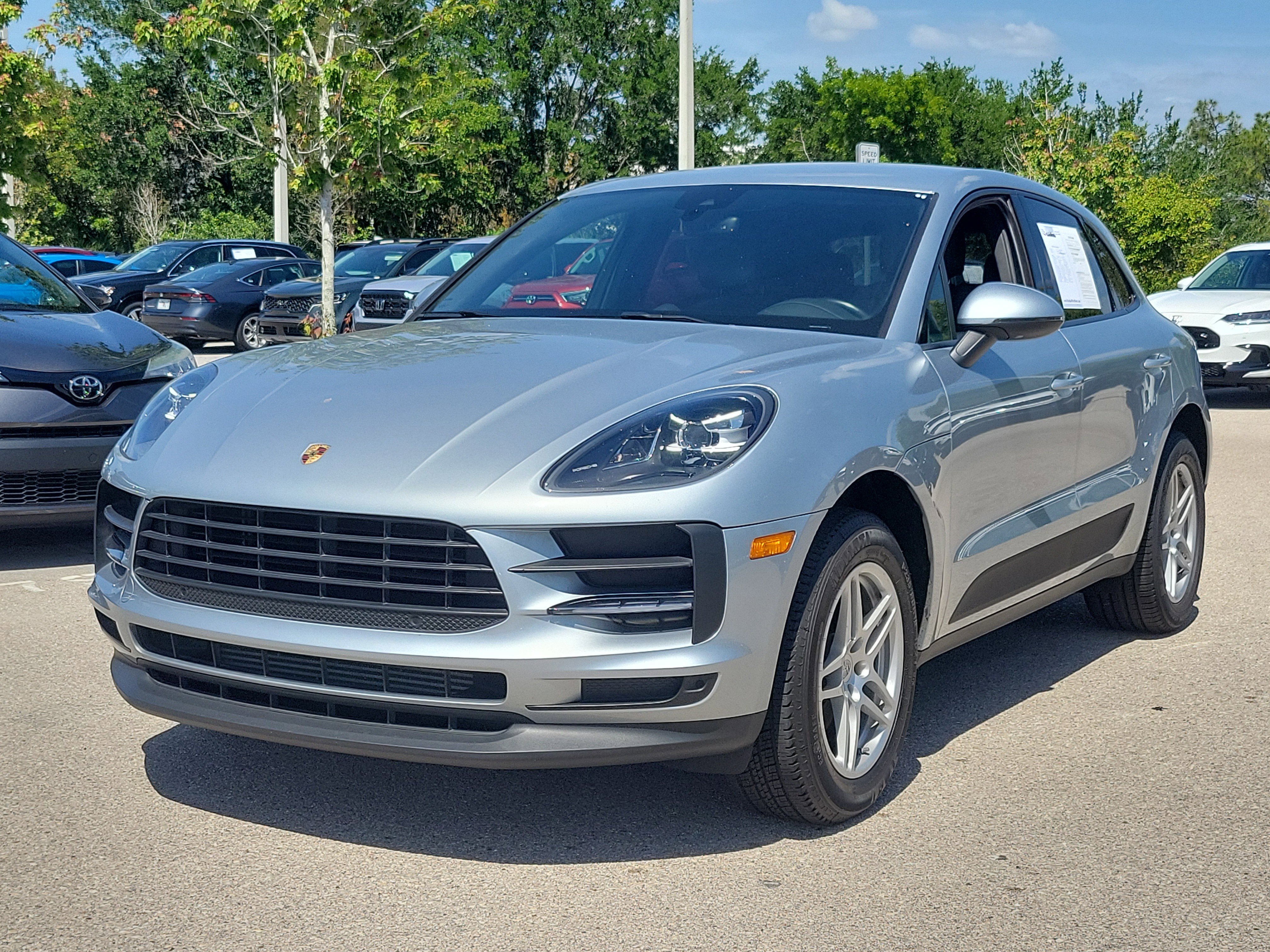 Used 2019 Porsche Macan AWD/4WD image 3