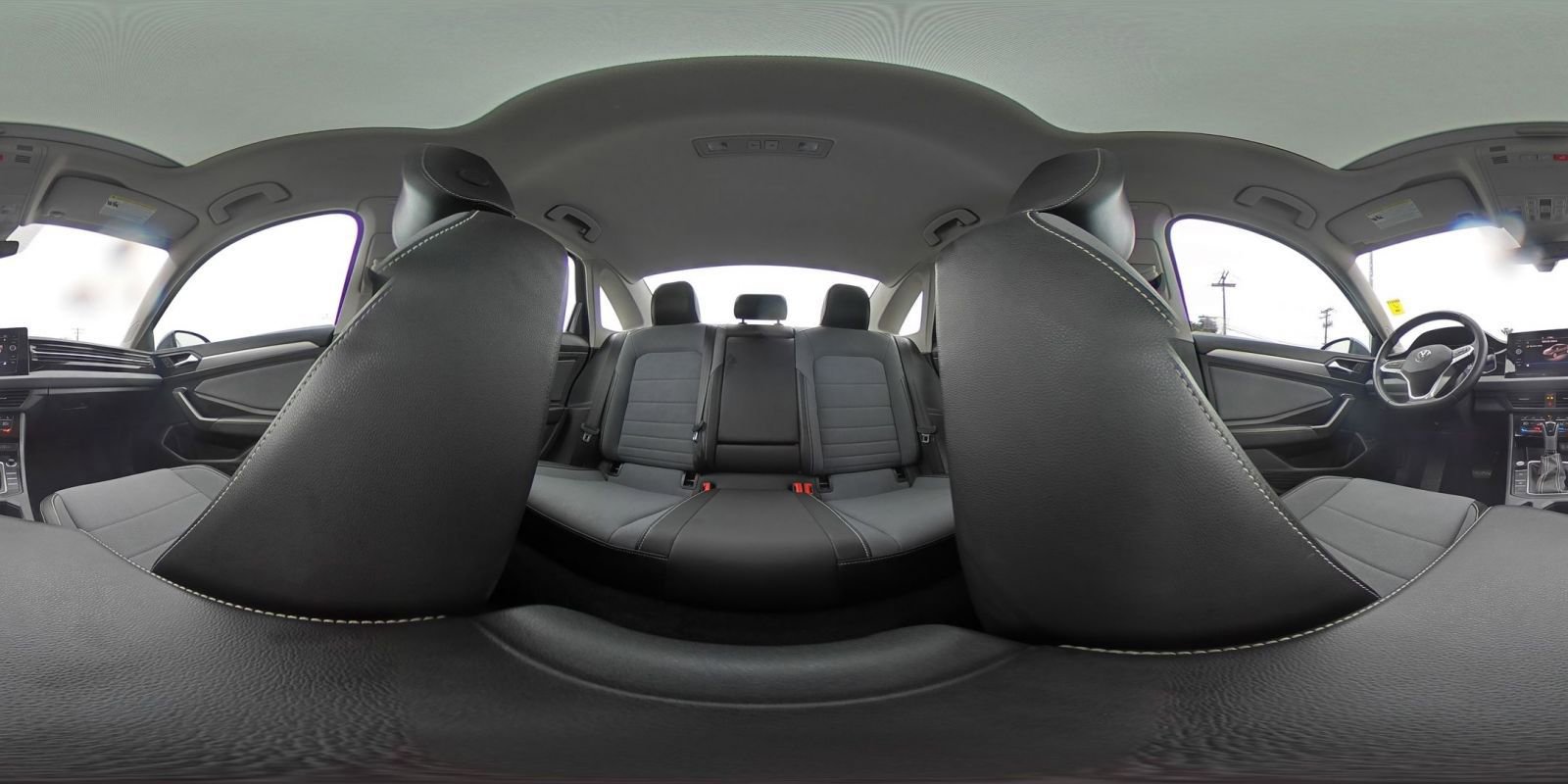 Used 2025 Volkswagen Jetta SE image 42