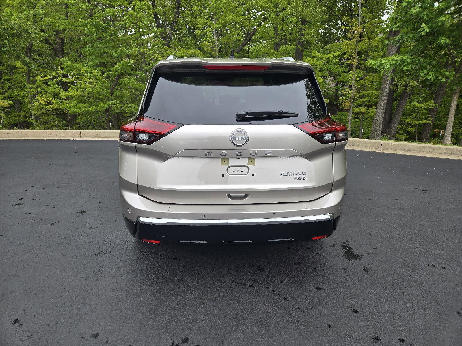 New 2026 Nissan Rogue Platinum AWD/4WD image 8