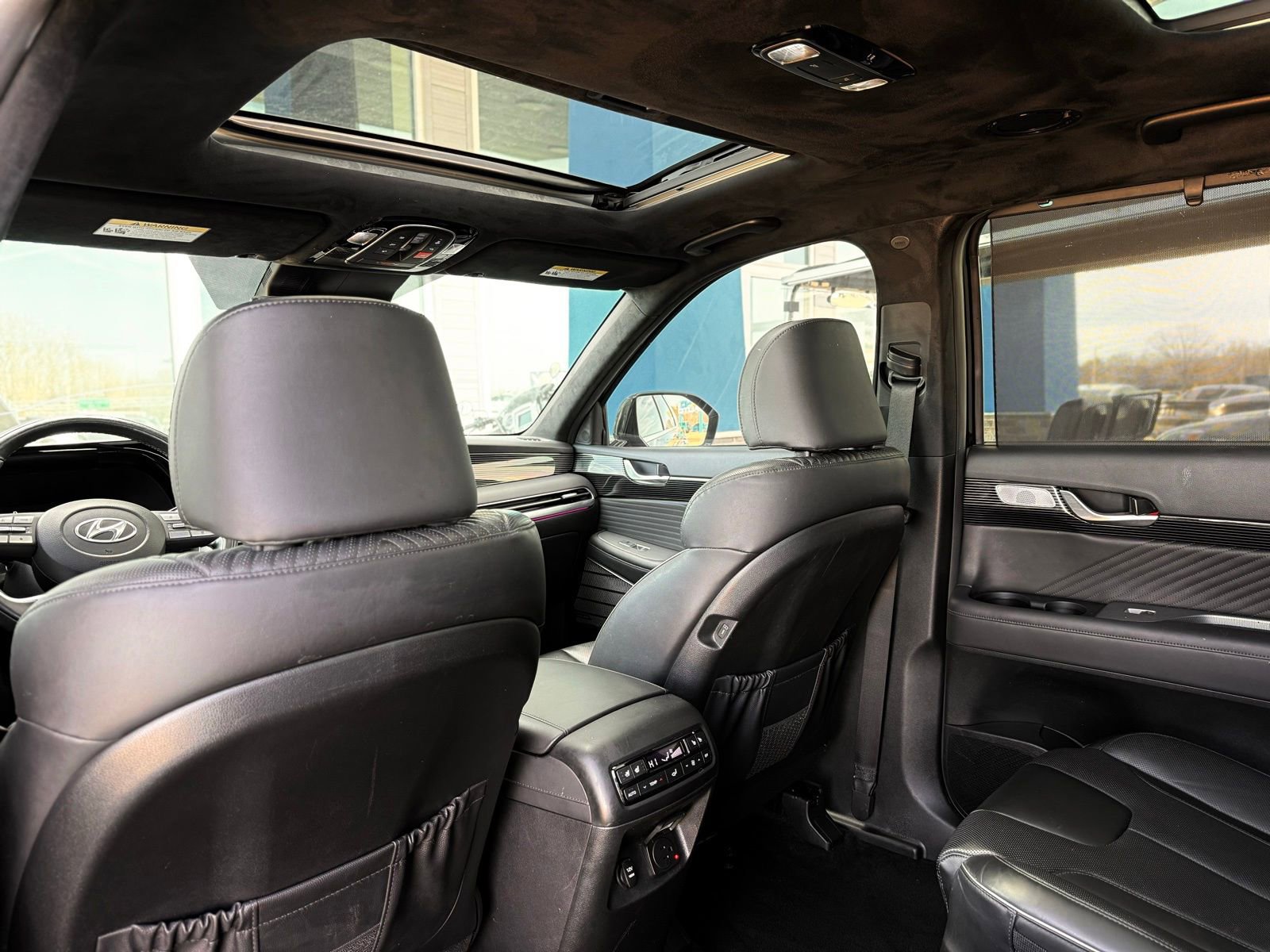 Used 2024 Hyundai Palisade Calligraphy image 19